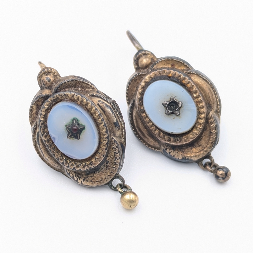 Antique 1815-1848 white chalcedony plate Biedermeier drop earrings